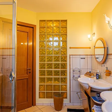 Monte Centro Брашов